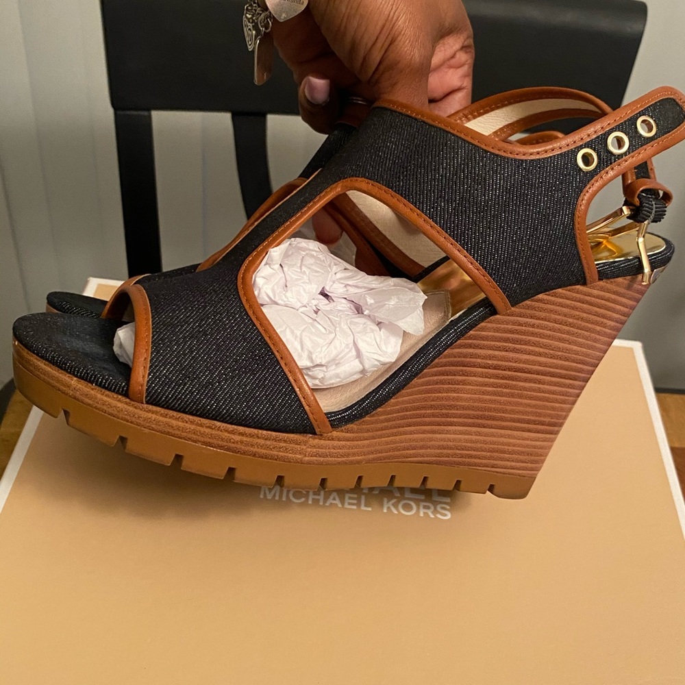 Michael Kors wedge heels - Picture 7 of 10